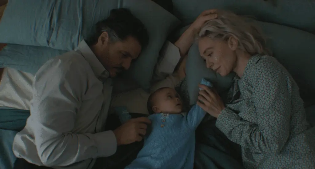 Reed Richards, Sue Storm with Franklin Richards. Image © 2025 20th Century Studios / © & ™ 2025 Marvel.