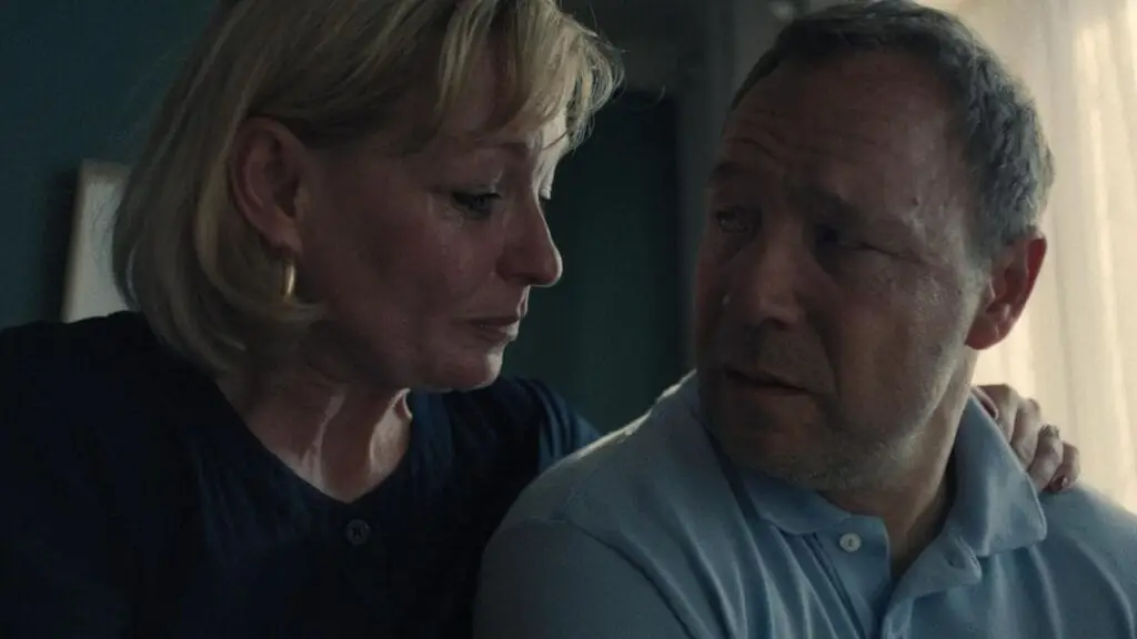 Stephen Graham as Eddie Miller and Christine Tremarco as Manda Miller. Image © Netflix / Adolescence production team
