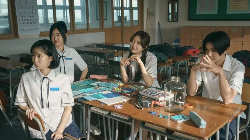 The side cast is amazing.